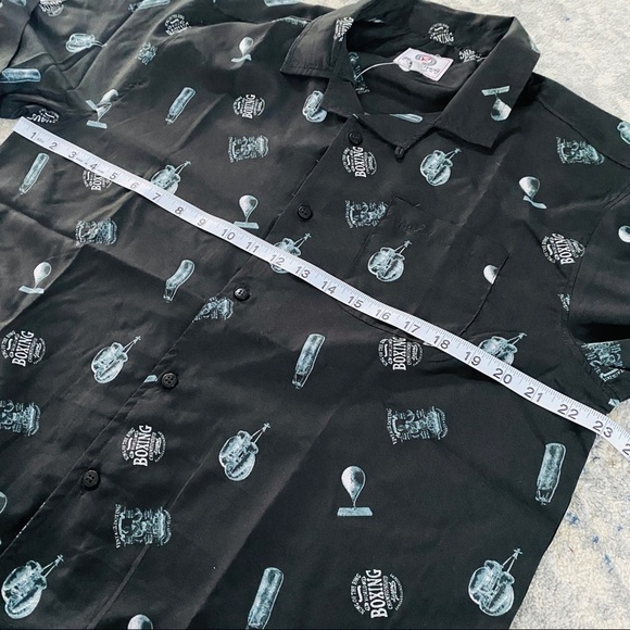 NEW Resolution Boxing Shirt Short Sleeves Sz L - Picture 5 of 13